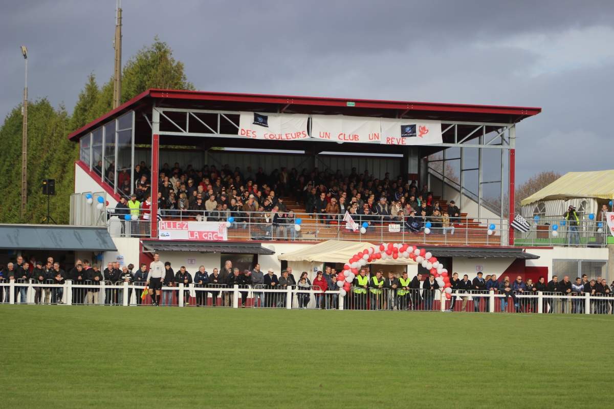 Album COUPE DE FRANCE LA GACILLY LES HERBIERS Club Football