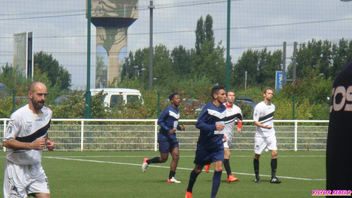 Match Cergy Pontoise Fc 3 1 Cosmo Seniors 1 1 Ere Club Football Cosmopolitan Club De Taverny Footeo