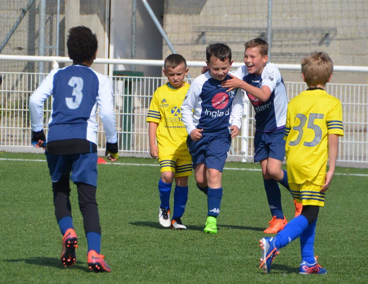 Actualité Victoire Importante Pour Les U11b Avant Club Football Os Aire Football Footeo 5223