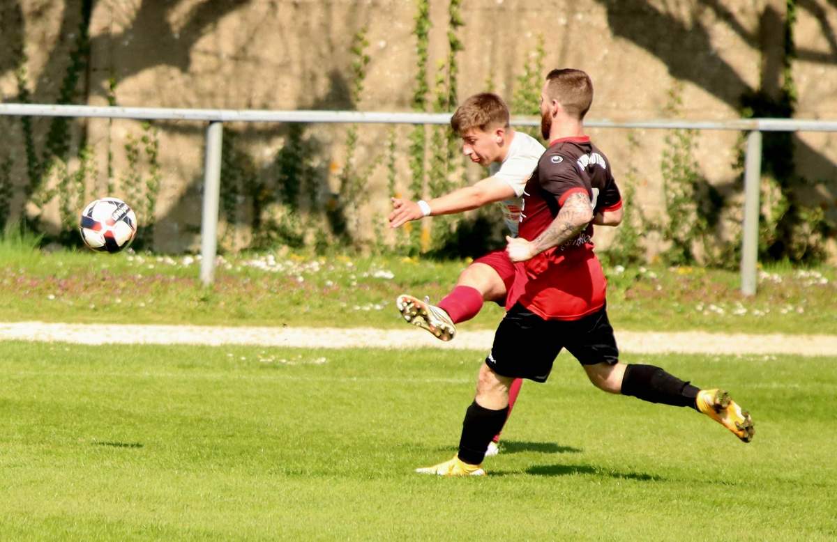 Album - Seniors UFT (1 - 3) NEUVY SAUTOUR Coupe De L'... - Club ...