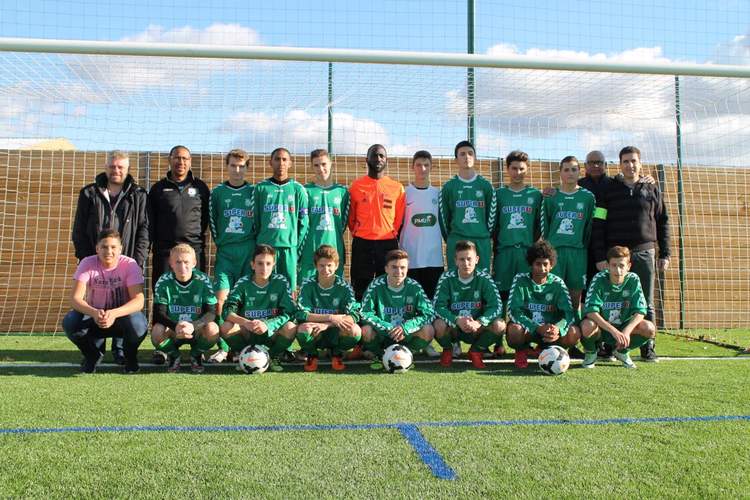 Equipe - U17 - 2ème Division Groupe c - club Football Saint-Barthélémy d' Anjou Foot - Footeo